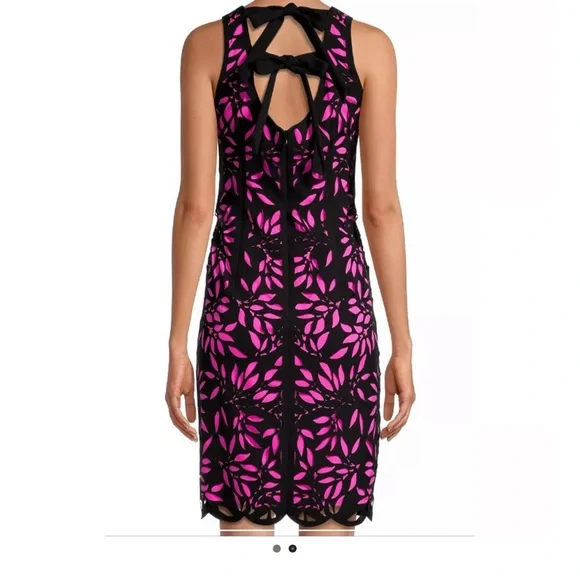 Shani Black Dress with Fuchsia Accents - Picture 4 of 11